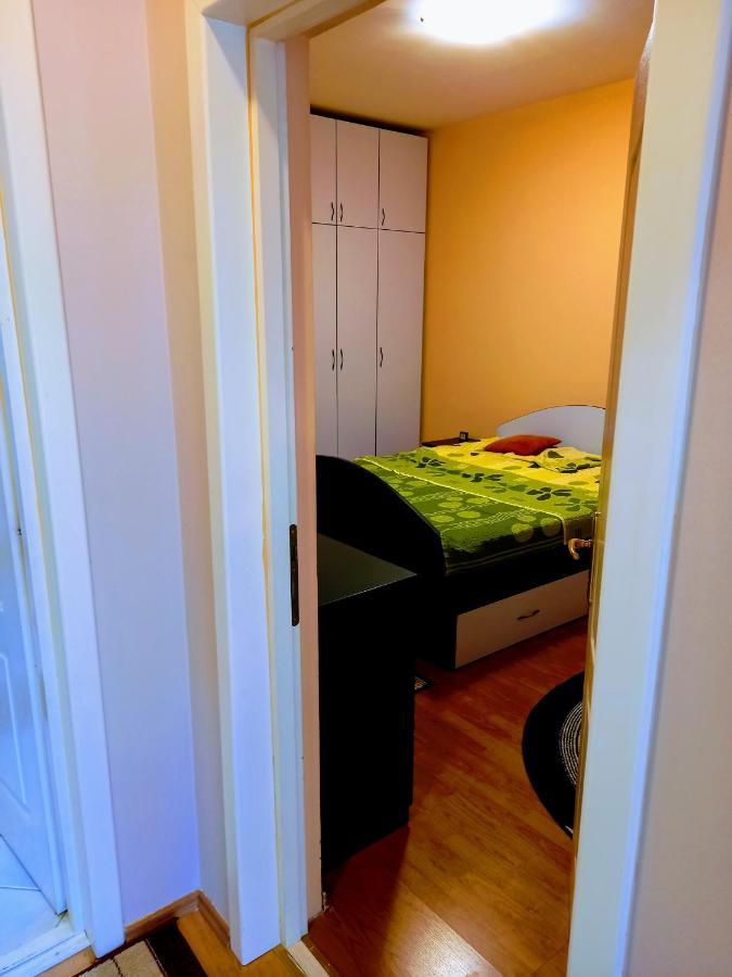 Stan Na Dan J & M Daire Vrsac Dış mekan fotoğraf