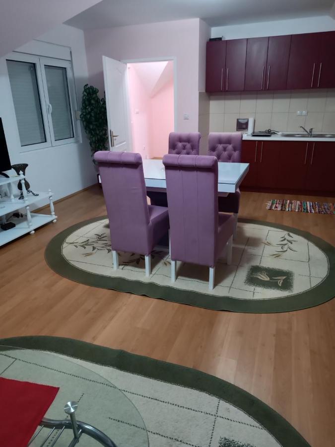 Stan Na Dan J & M Daire Vrsac Dış mekan fotoğraf