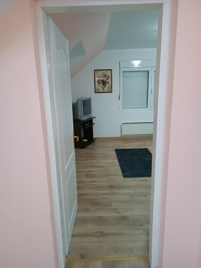 Stan Na Dan J & M Daire Vrsac Dış mekan fotoğraf