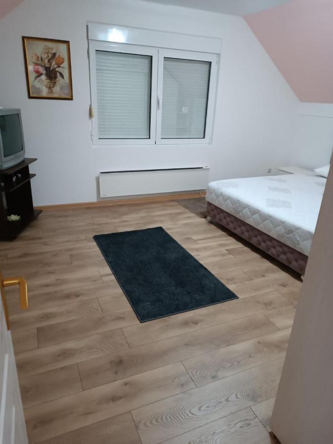 Stan Na Dan J & M Daire Vrsac Dış mekan fotoğraf